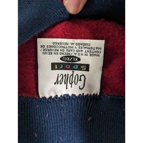 Gopher Women's Vintage 1990s Grannycore Red and Navy Blue With Embroidered Bear - Picture 6 of 8